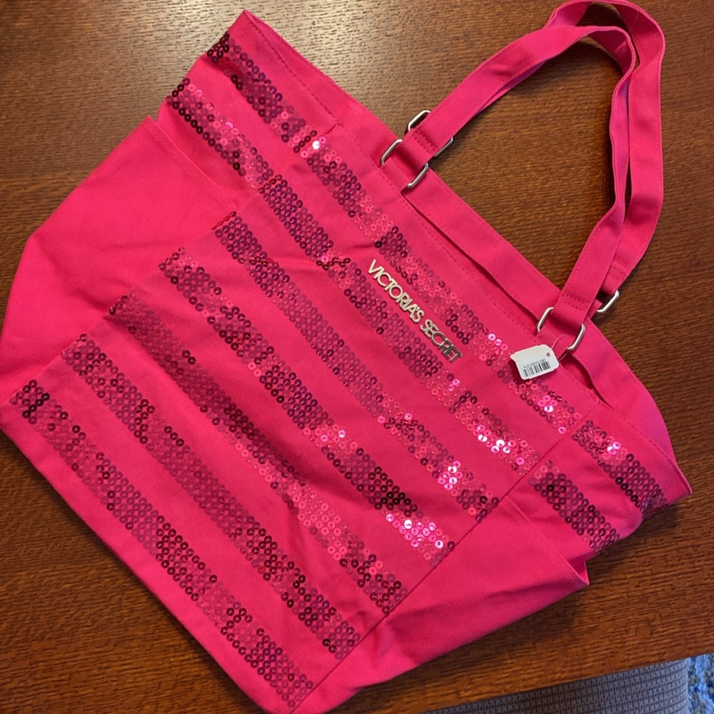 VICTORIA’S SECRET TOTE BAG - NWT